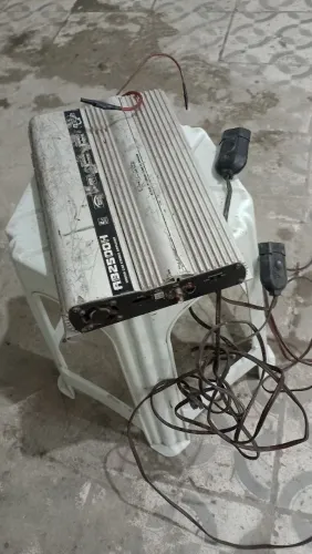 amplificador de som automotivo modelo Boog AB 2500H