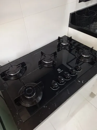 Cooktop Electrolux com balcão
