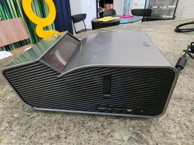 Projetor Portátil LG CineBeam PH450U