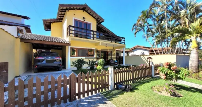 Encantadora casa à venda no Condomínio Mar Verde, na Praia da Mococa