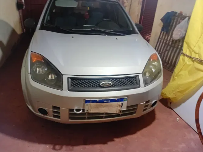 Ford Fiesta Sedan 1.0 8V Flex 4P 2008