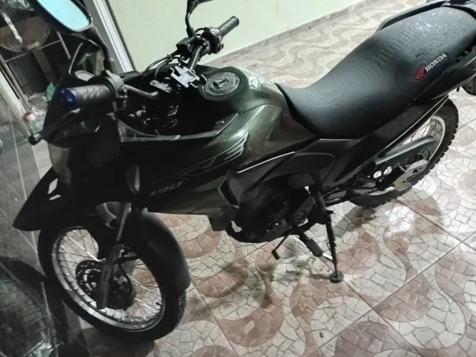 Aluga-se Moto para app uber/ 99