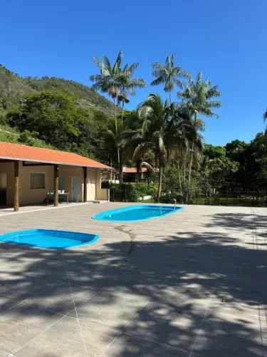 Chácara Completa com Piscinas, Área Gourmet e Poço Artesiano - 28 mil m² - Timóteo/MG