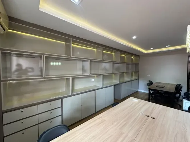 Vende esse Armário planejado 6 metros para escritório com montagem