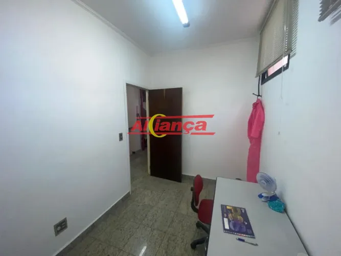 ótima Sala para alugar, 15m² - 2 banheiros dividido com outras salas, centro de Guarulhos 