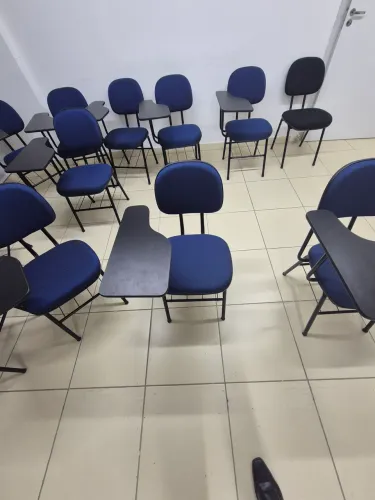 Cadeira universitaria