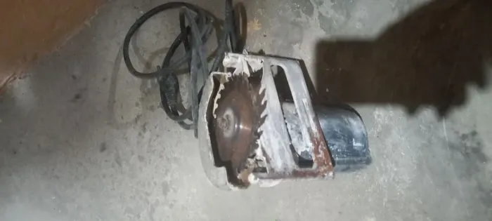 Vendo maquita bosch funcionando perfeitamente  *  joao