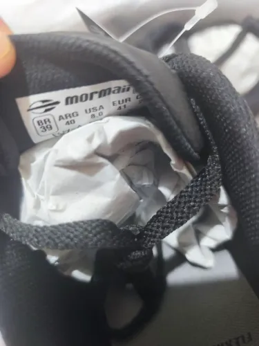 Tenis mormai novo