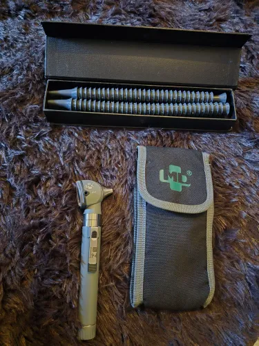 Otoscopio MD profissional