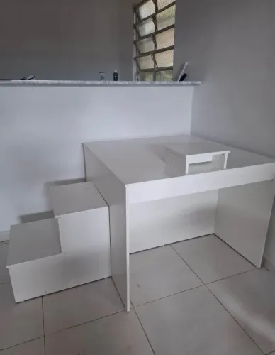 Trono manicure