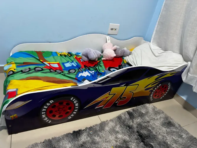 Cama infantil carros