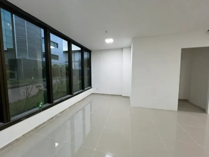 Sala Comercial no Hangar Business, 41m², Térreo, 1 Vaga, Oportunidade