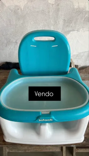 Cadeirinha de alimentação