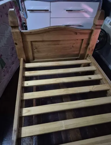 Cama de Solteiro em Madeira Maciça (Rústica e Muito Resistente)