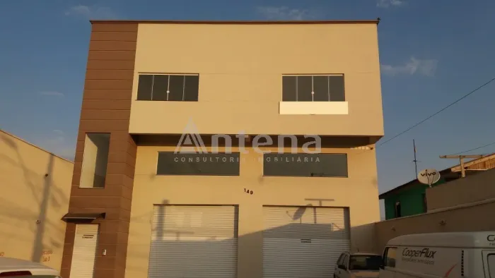 Loja para alugar por R$ 1800.00, 49.92 m2 - AFONSO PENA - SAO JOSE DOS PINHAIS/PR