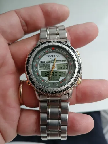 Relógio  Technos Pilot  aviador