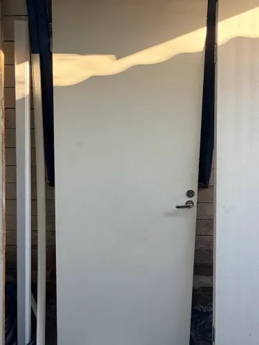 Porta de Madeira Branca 80x210 com Maçaneta