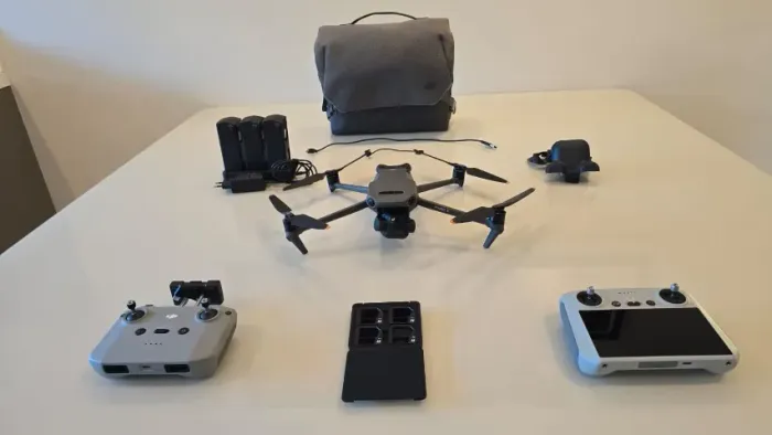 VENDO DRONE MAVIC 3 FLY MORE COMBO COMPLETO