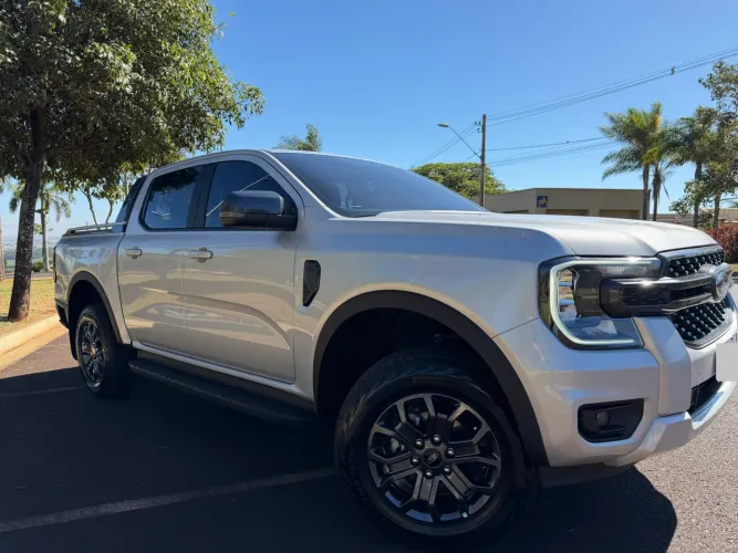 Ford Ranger Black 2.0 4X2 CD TB Diesel Aut. 2026