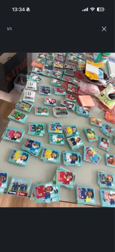Lote 100 figurinhas da copa sortidas