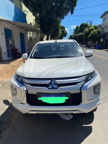 Mitsubishi L200 Triton Sport GLS 2.4 CD Diesel Aut. 2021