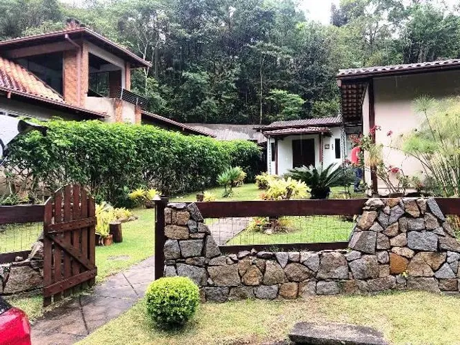 Casa de condomínio térrea para venda tem 140 m2 com 2 quartos,Nova Friburgo, Chacara do Pa