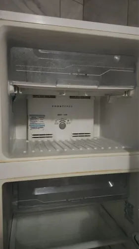 Geladeira eletrolux