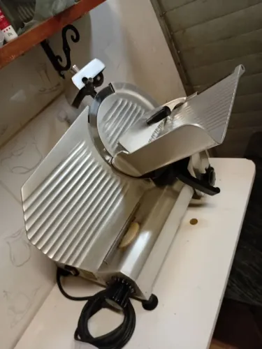 Cortadora de frios