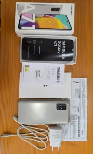 Vendo Galaxy A71 Usado R$250,00