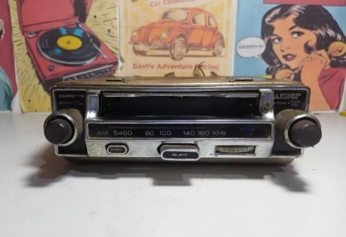 Rádio automotivo com toca fitas Mitsubishi (sem teste, revisar)