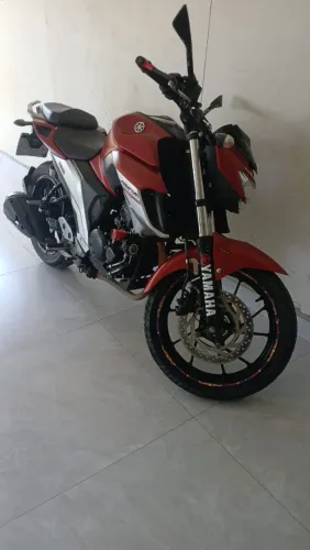 Moto Yamaha fazer 250 ano 2018