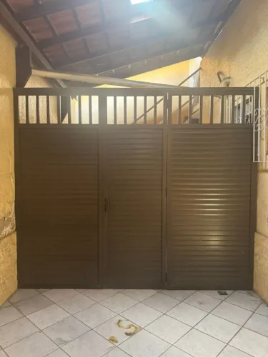 Portão aluminio