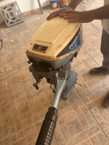 Oportunidade Motor Evinrude 15 .
