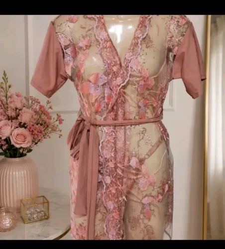 Conjunto Lingerie Rosa com Bordado Floral
