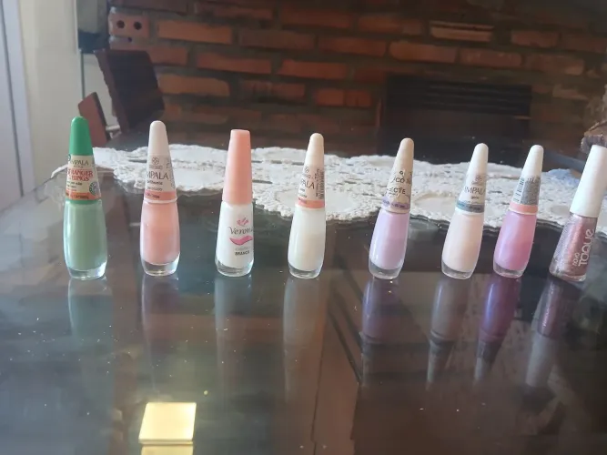 akit com 15 esmaltes de unhas de marcas renomadas e cores variadas- todos novos