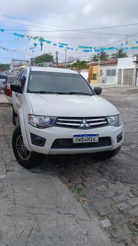 Mitsubishi L200 Triton GLS 3.2 CD TB Int.diesel MEC 2015