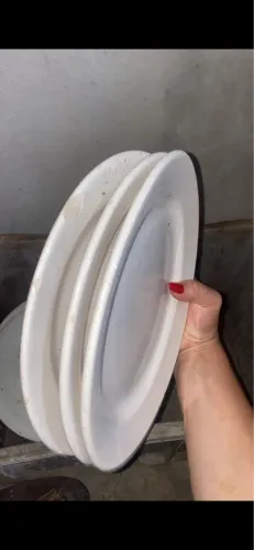 Vendo prato está do jeito da foto tem 30