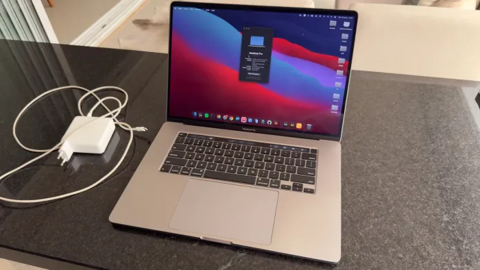 MacBook Pro I9 - 16gb - 1tb ssd
