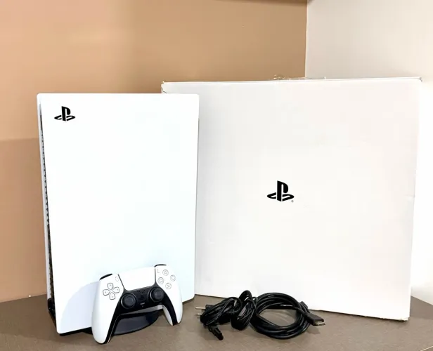 PS5 FAT 825GB - COMPLETO + CAIXA ORIGINAL