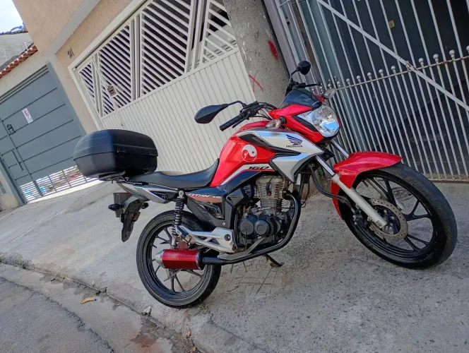 Titan 160