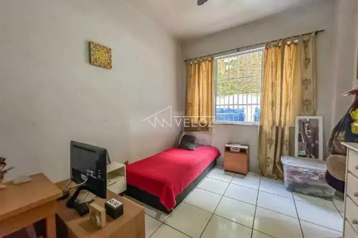 Apartamento : / Residencial / Catete