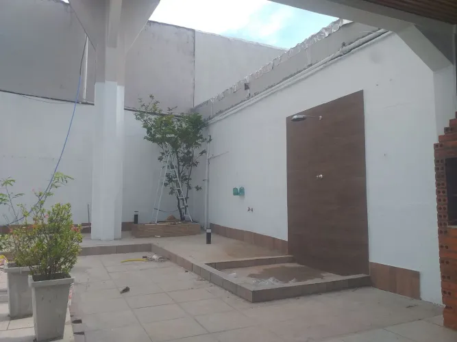 REFORMA PINTOR DISPONÍVEL