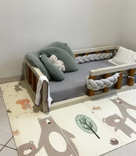 Cama montessoriana