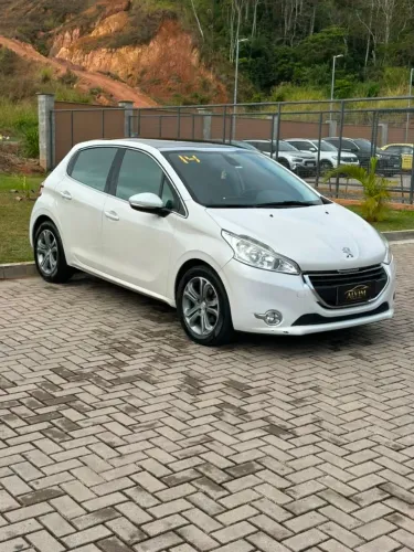 Peugeot 208 Griffe 1.6 Flex 16V 5P Aut. 2014