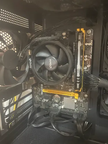 Placa Mãe - A320mh / Ryzen 5600g / 16gb de ram