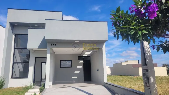 Casa com 3 quartos, Residencial e Comercial Bosque da Imperatriz - Pindamonhangaba