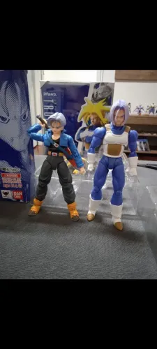 Trunks sh figuarts Bandai original