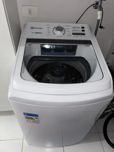 Máquina de Lavar Electrolux 14kg 110V