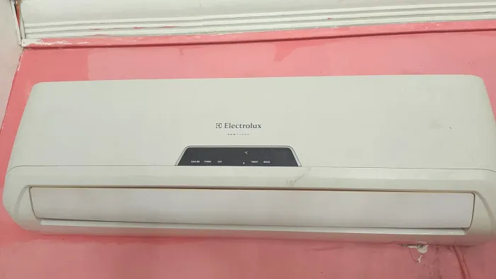 Evaporadora Eletrolux já limpa e pegando
