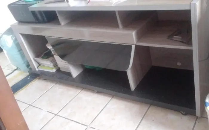 Rack com gaveta e rodinhas